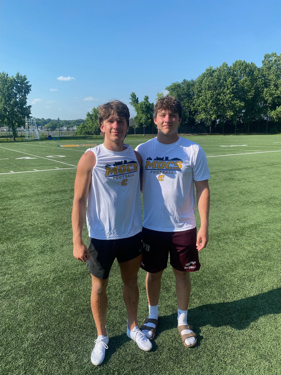 I had a great time getting to work at the <a href="/MT_FB/">Middle Tennessee Football</a> and <a href="/GoMocsFB/">Chattanooga Football</a> football camps. Thankful for the opportunity. 

<a href="/CoachJ_Miller97/">Julian Miller </a> <a href="/Coach_Blah/">Benjamin Blahauvietz</a> <a href="/CoachJoeRocconi/">Coach Joe Rocconi</a> <a href="/NickMarchy/">Nick Marchy</a> <a href="/CoachLoganJohns/">Logan Johns</a>