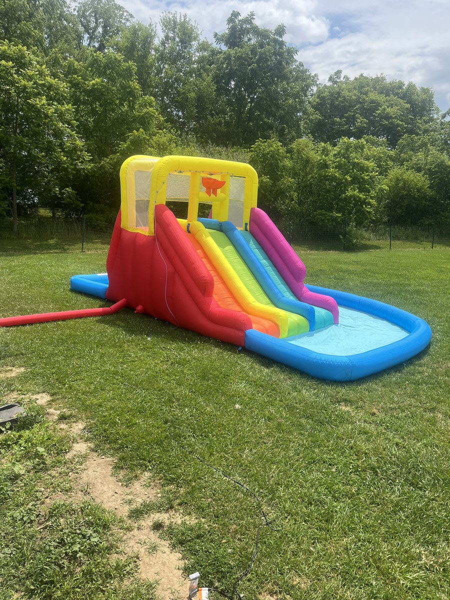 JoelThompson9's tweet photo. @DaleJr I totally relate to what you was saying on the podcast the other day. 15 minutes setting up to play on for 5 minutes gotta love it man #girldad https://t.co/0iuJrBKwd9