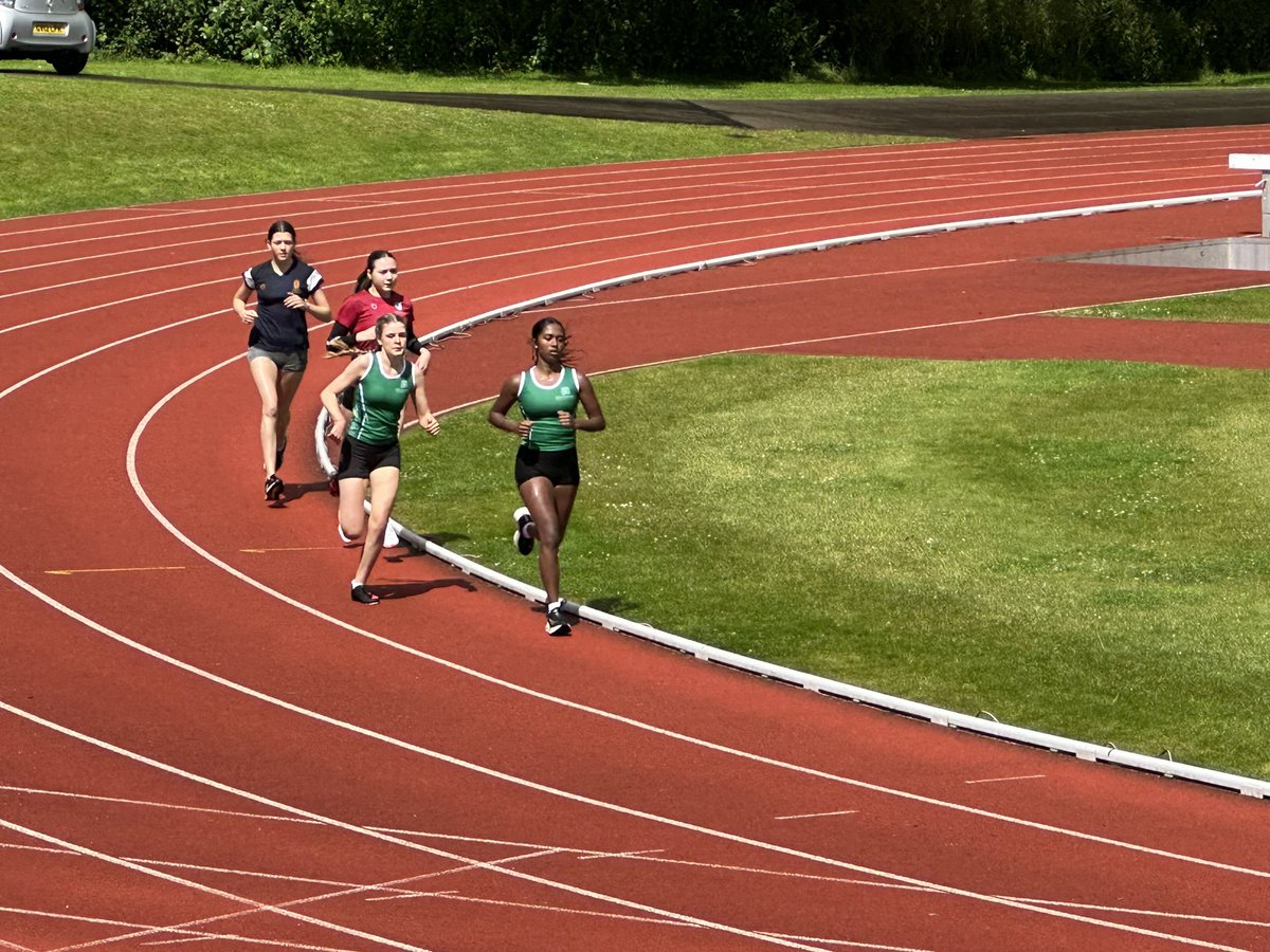 ShrewsSAthletic's tweet photo. 🏃‍♀️🏅 After a busy &amp; tiring outdoor week, our 3rd and 4th form dug deep to put out a gritty performance on the track at Birmingham Uni. Our girls' team finished 2nd &amp; our boys finished 3rd! https://t.co/WTRvKVA4Bw