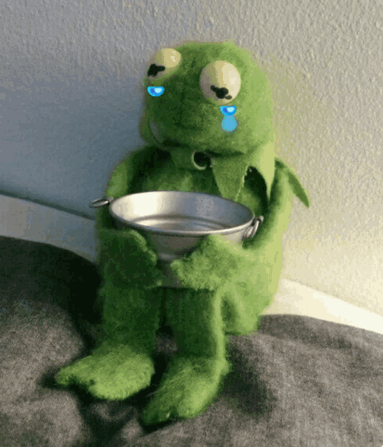 ur_absolutefave's tweet photo. u cry over relationships, i cry over a level physics we are not the same  #alevels2024 https://t.co/a6O2S8IRSD