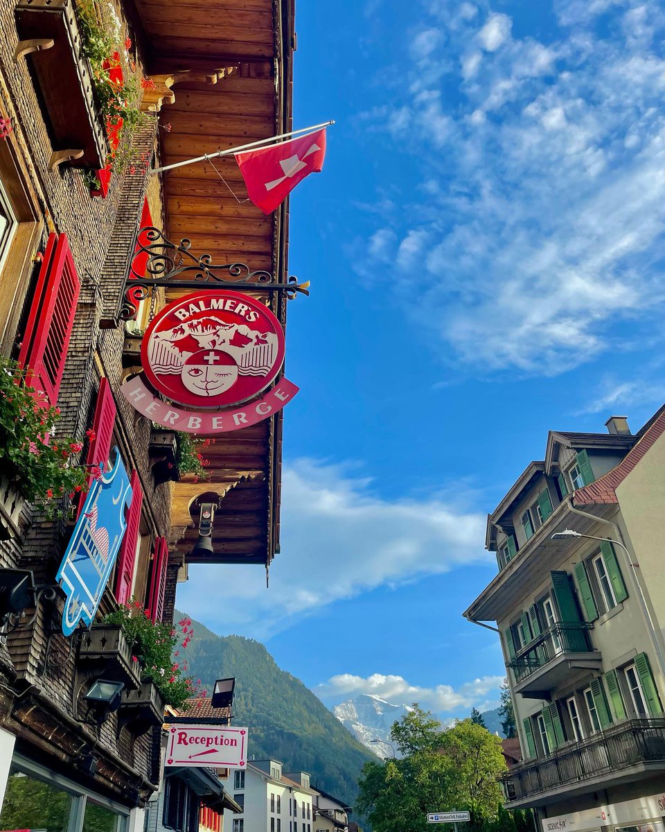 mailbalmers's tweet image. Join us at Balmer's – where the adventure never ends! 🌍💼

#BackpackerLife #SwissAlps #TravelSwitzerland #AdventureAwaits #vibe
.
🔗 More info in our link in bio
" balmers.com/hostel "