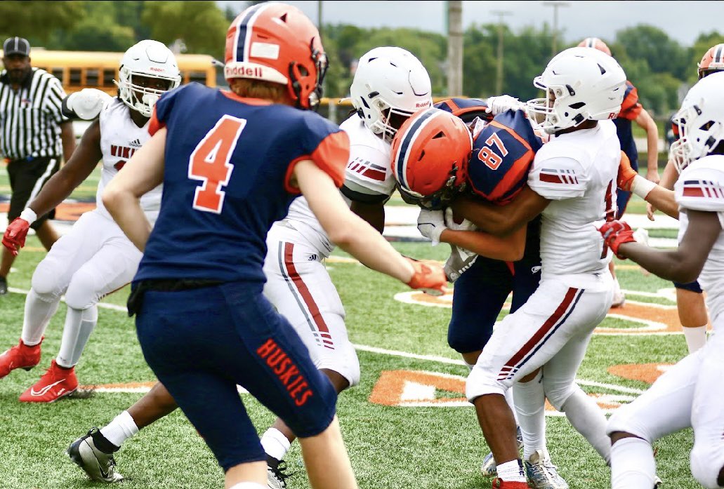 FinnBretag18's tweet photo. Coaches so exited for it to finally be June 15th! Can’t wait to expand relationship’s and make new ones 

If you haven’t reached out and would love to

You can reach me at (630) 345-2120 or finnbretag@gmail.com

@HuskieFB @HuskieStrength https://t.co/LkexxzxPeK