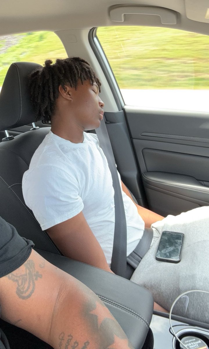 Liaison__Otey__'s tweet image. People only see the rewards but never see the behind the scenes grind from the student athletes and there parents……..Shoutout to parents who have to sacrifice to get these kids to where they have to go @T0_Otey @BallHawkU @adonisotey @strengthcoach34 ….. #statetostate