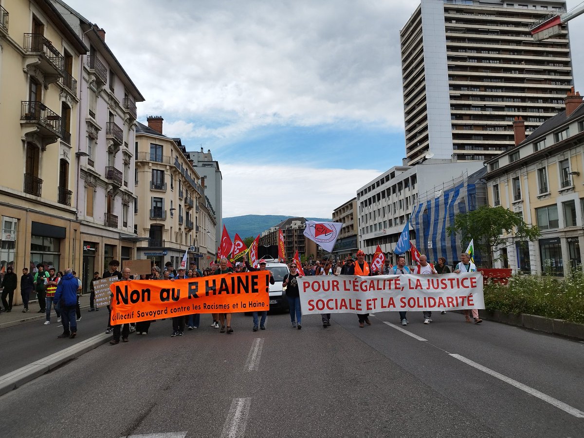 fsu_73's tweet photo. #15juin2024 #NonAlExtremeDroite #onlacherien #NoPasaran
#TeamFSU 💚💙💛❤️#tuttiantifascisti ❤️🔥 https://t.co/C8ew3xdu38