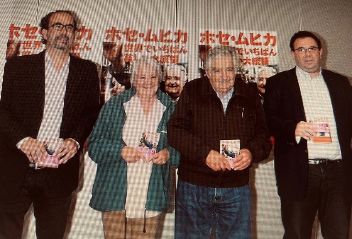 Pida patrón
El jefe de prensa de Yamandú Orsi, Ernesto Tulbovitz, coordina la campaña del candidato presidencial de Mujica para instalar el relato trabajosamente elaborado por un grupo de "intelectuales" y "periodistas", que estarían subvencionados por el MPP desde hace años,