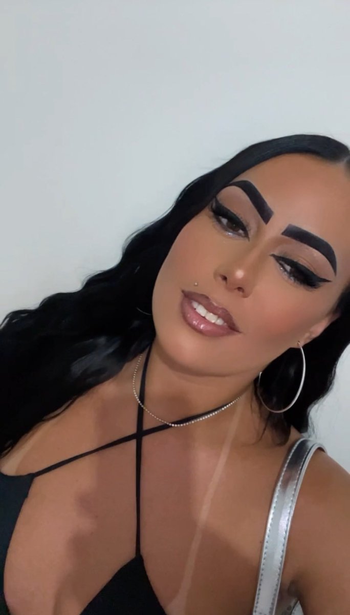taisnailss's tweet photo. 😮‍💨🖤 https://t.co/h6W2tYb6vU