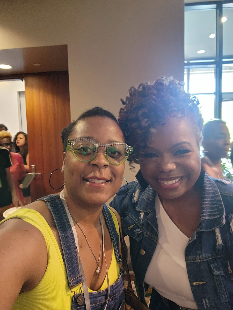 phenomenashlie's tweet image. Awesome event by #DreamMachine AI Academy today to wrap up #AtlantaTechWeek. Happy to be a sponsor @awscloud !