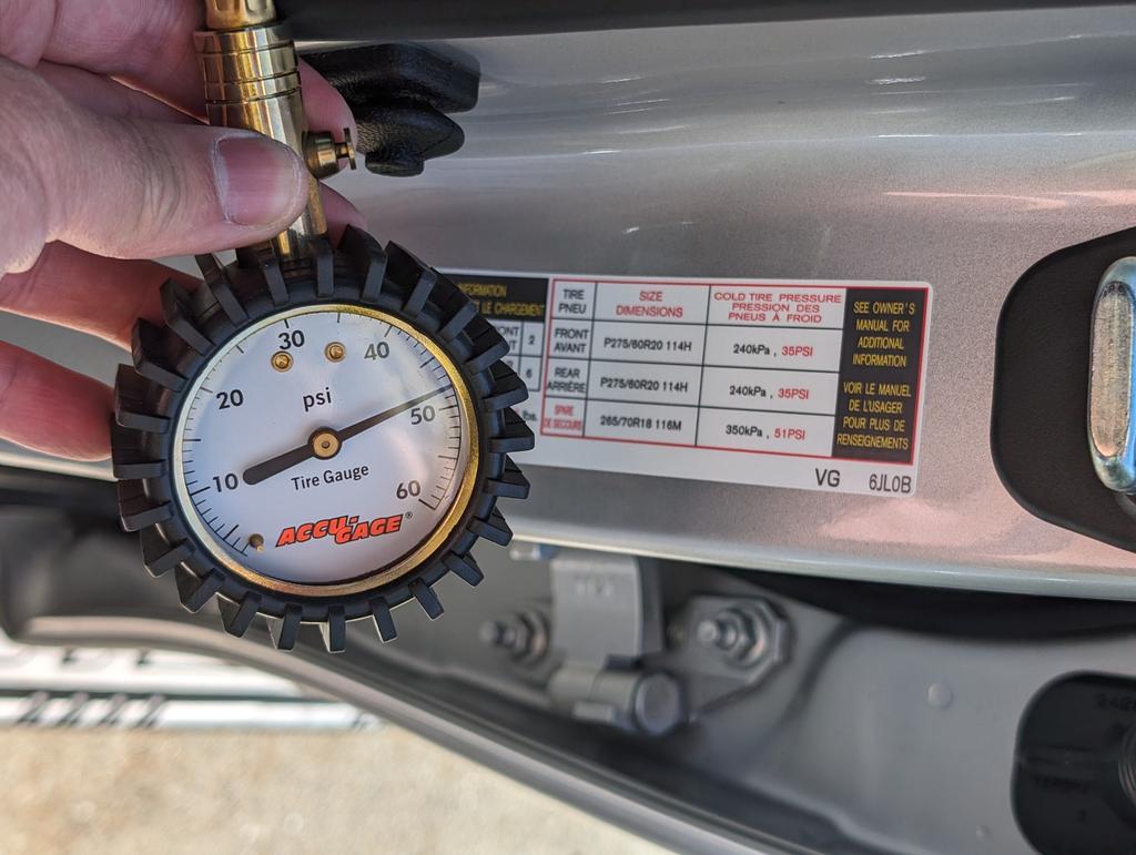dmo580's tweet photo. Almost 2 years later, @hertz you've done it again. You inflated tires to 47-48psi when the guidelines are 35 for this vehicle. Why do you continue to jeopardize the safety of your customers? https://t.co/5DxwcsMJOW