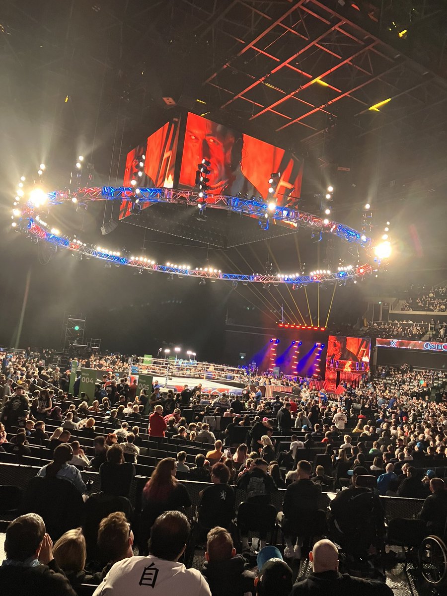 Steph alittlebutalot tweet media