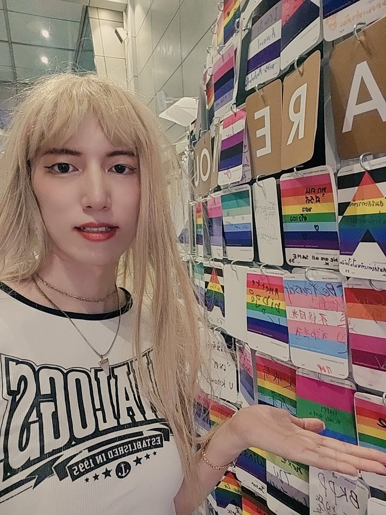 GenkiJelly's tweet photo. Rainbow city🌈
Write down my words.

#les #Trans #thai #PrideThailand #prideflag https://t.co/MRTyP2P4Zv