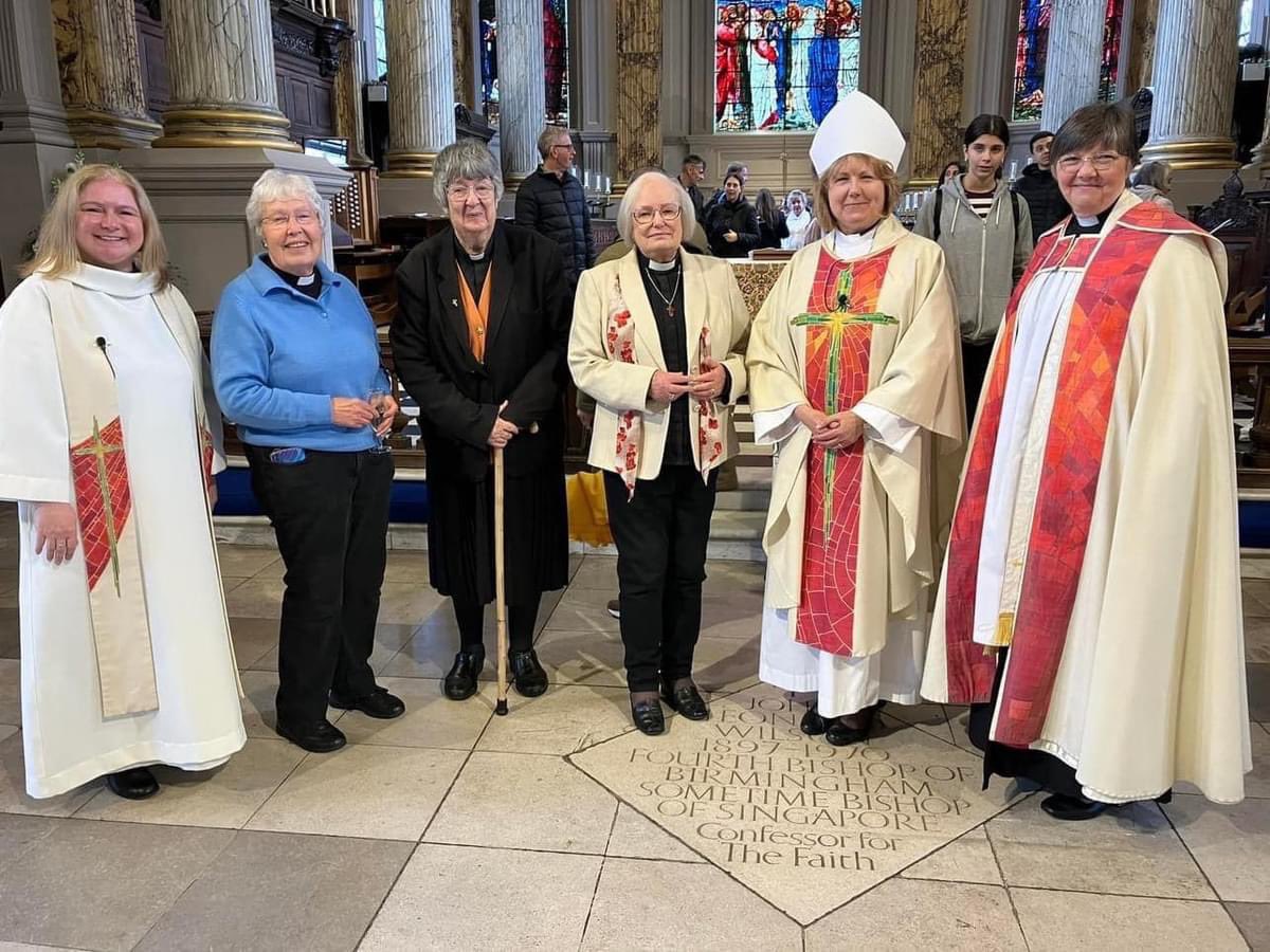 Holy Trinity tweet media