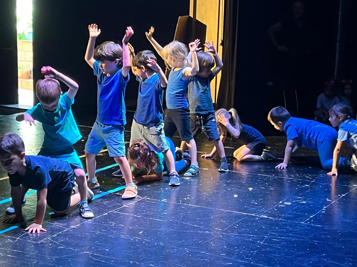 Virolaigrimm (@virolaigrimm) on Twitter photo Els nens i les nenes de 2n cicle van celebrar la festa de cloenda portant a escena, un curs més, el conte inventat per EI5. Un moment ple de creativitat, música, dansa, treball d'equip, il.lusió, emoció.... 🎶💞<a href="/EscolaVirolai/">Escola Virolai</a> Els nens i les nenes de 2n cicle van celebrar la festa de cloenda portant a escena, un curs més, el conte inventat per EI5. Un moment ple de creativitat, música, dansa, treball d'equip, il.lusió, emoció.... 🎶💞<a href="/EscolaVirolai/">Escola Virolai</a>