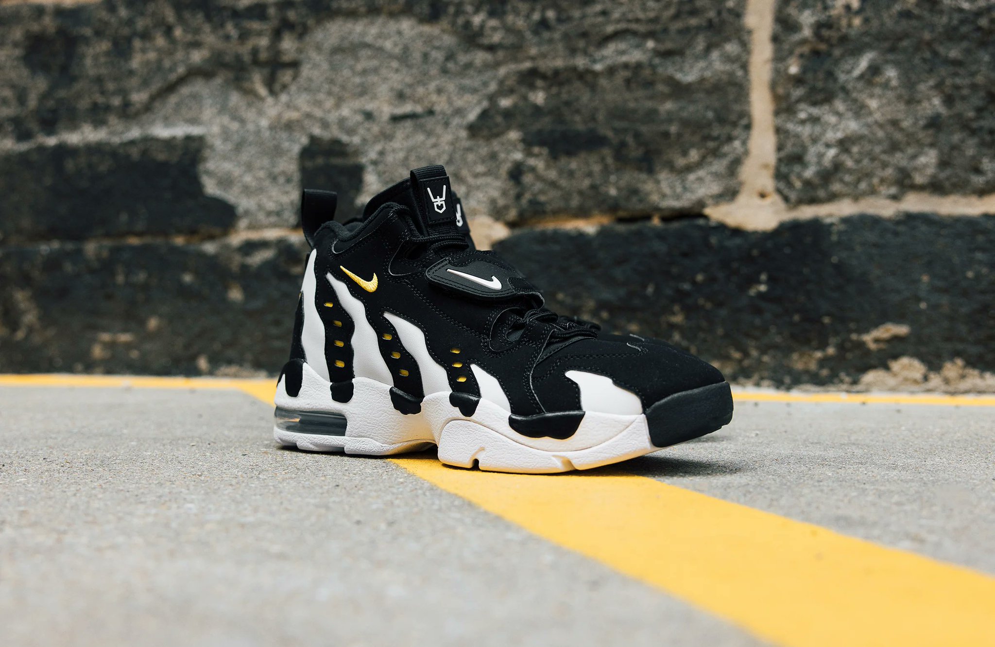 Nike Air Diamond Turf Max '96 \"Black/White\" エア DT Nike Air DT Max 96 Diamond Turf Deion Sanders Black White