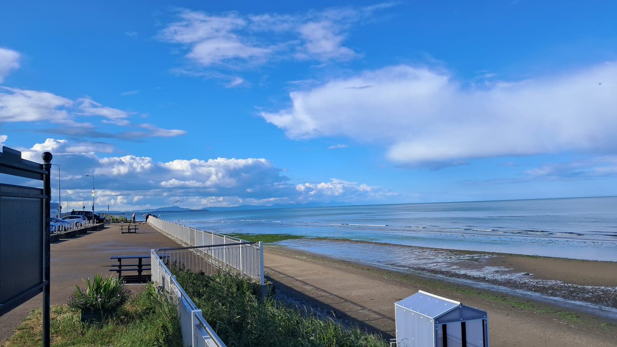 natlizzyob's tweet photo. Laytown Beach 💜
#Coastline
#CoMeath
#Ireland 🇮🇪🇮🇪🇮🇪 https://t.co/0MYDV5Hruo