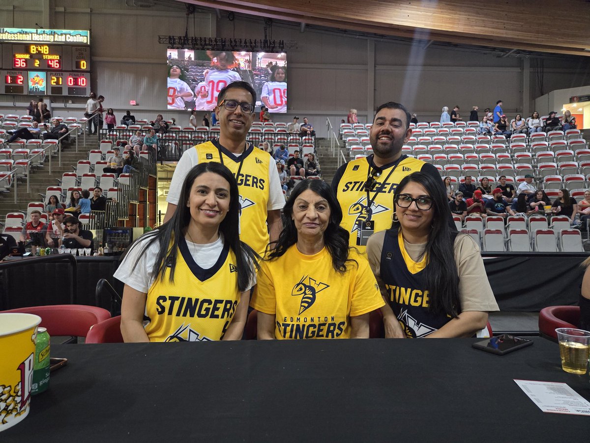 Great win Stingers! 🐝🏀