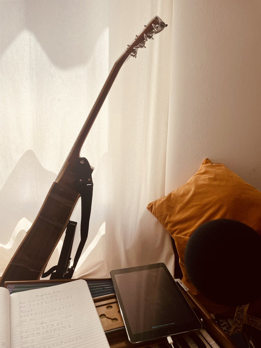 nik نیک tweet media