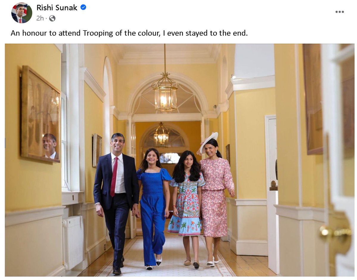 MittensOff's tweet image. Sunak what a trooper. 😂😂😂
#ToriesOut709 #SunakOut #Sunackered #GTTO #TroopingtheColour