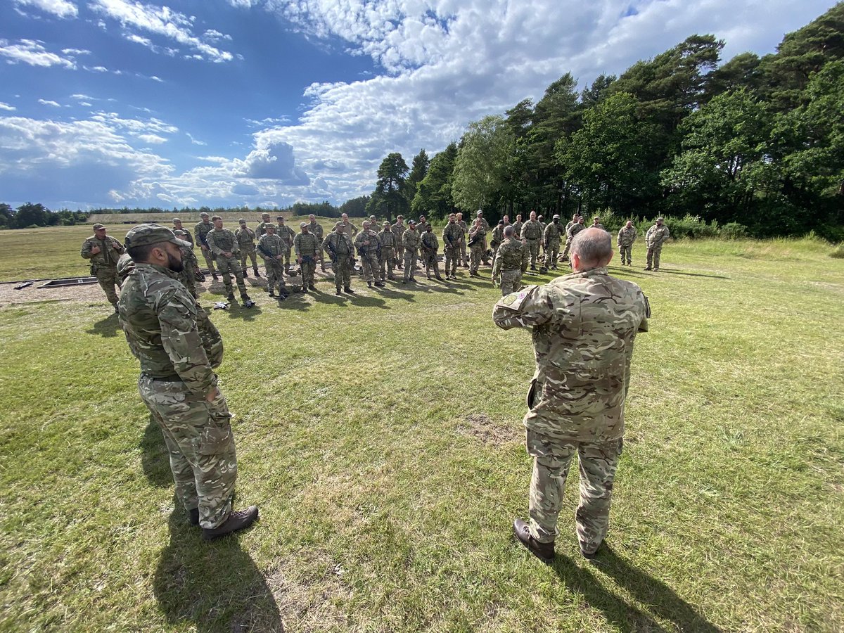#RAFOSC24 is underway at NRA Bisley. The competition is on to win The King’s Medal for Champion Shot of the Air Forces 2024. Competitors will shoot Rifle from 500m-25m and Pistol from 25m-10m over 11 matches. Good luck to all! 
💥🔫 <a href="/RoyalAirForce/">Royal Air Force</a> <a href="/HarvSmyth/">Air Chief Marshal Harv Smyth, CAS RAF</a>