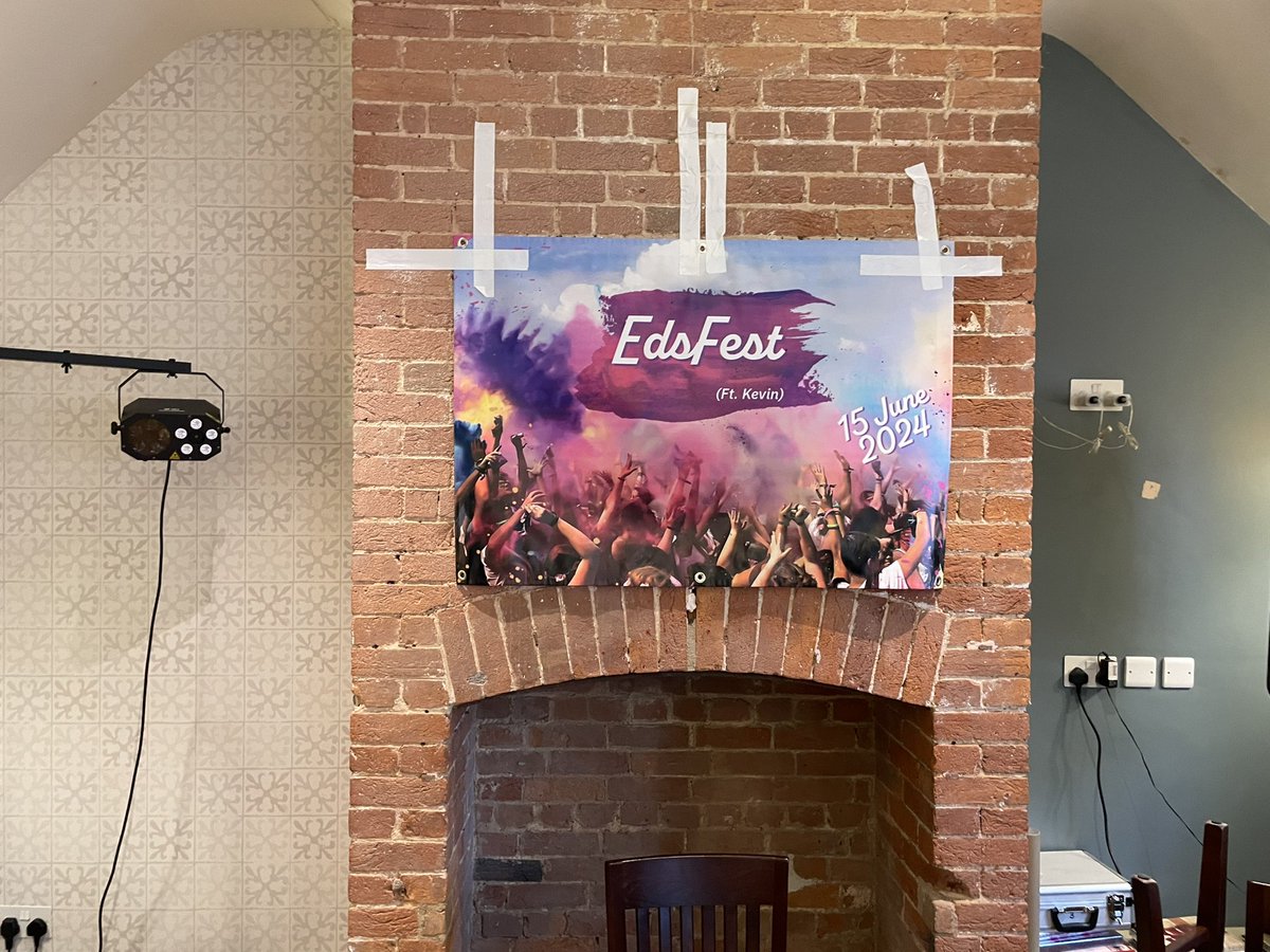 BumblingD's tweet photo. Loads of creative thought went into the banner and absolutely none at all into how we might go about hanging it up #EdsFest https://t.co/IBWkggpuTc