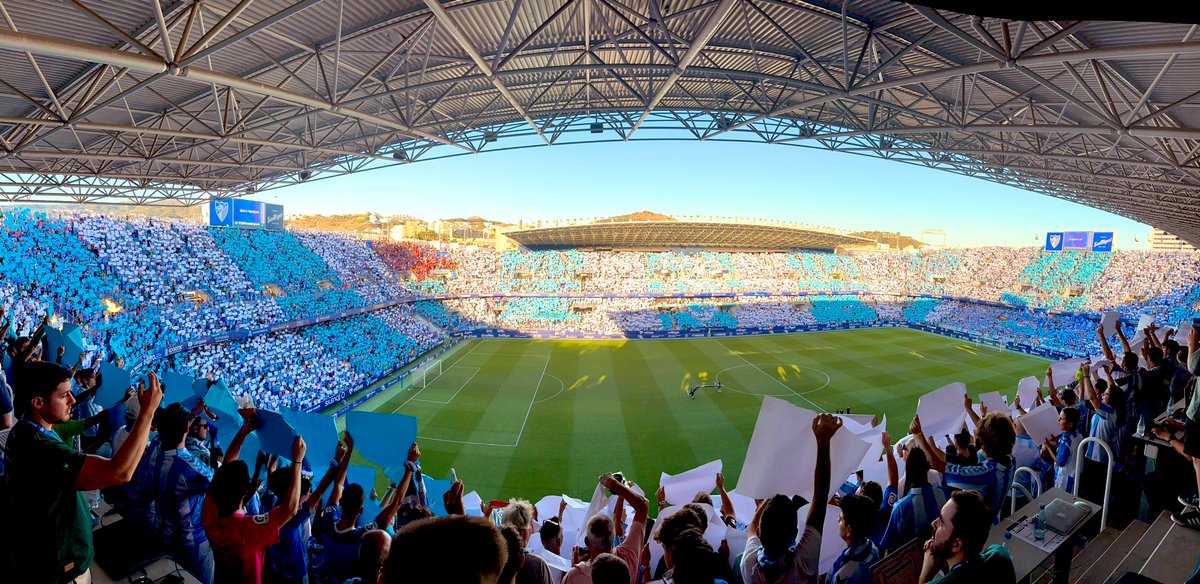 Qué pasada La Rosaleda.

Así está la casa del <a href="/MalagaCF/">Málaga CF</a> en la ida de la final por el ascenso a Segunda División.

📷<a href="/fjbautista/">Javier Bautista </a>