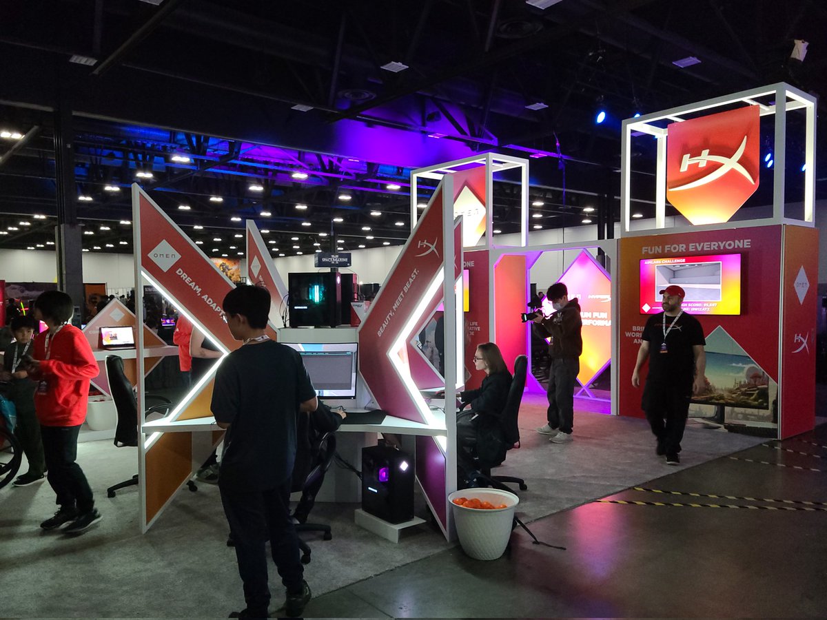 Back at it again for day two Game Con Canada at the <a href="/OMENbyHP/">OMEN</a> booth! Taking on all challengers in PUBG and giving away tons of prizes for anyone who comes to play me in person. Twitch.tv/Halifax  #ad