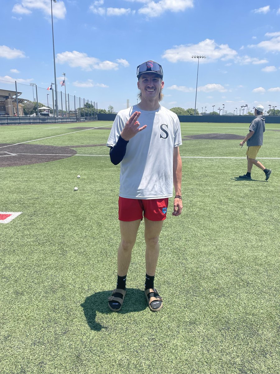 ✭Five Tool Texas✭ (@fivetooltexas) on Twitter photo #NorthTexasSS F: <a href="/SWShockersBSB/">Shockers Baseball</a> Black 4, Texas Titans 3
PoG: <a href="/SpencerThurman7/">Spencer Thurman</a> 1-2, 2B, RBI
Pitcher: <a href="/ajelk1221/">AJ El Kouri</a> 6 IP, 5K, 3 ER #NorthTexasSS F: <a href="/SWShockersBSB/">Shockers Baseball</a> Black 4, Texas Titans 3
PoG: <a href="/SpencerThurman7/">Spencer Thurman</a> 1-2, 2B, RBI
Pitcher: <a href="/ajelk1221/">AJ El Kouri</a> 6 IP, 5K, 3 ER