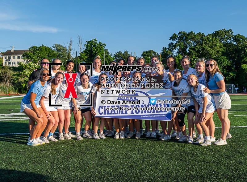 photog24's tweet photo. Congrats to Medfield - MIAA D3 Champions in both girls and boys lacrosse!
@NELaxJournal @MedfieldAD @MedGlax
@Med_Lax @MIAA033 #lacrosse https://t.co/dLqb92IZh0