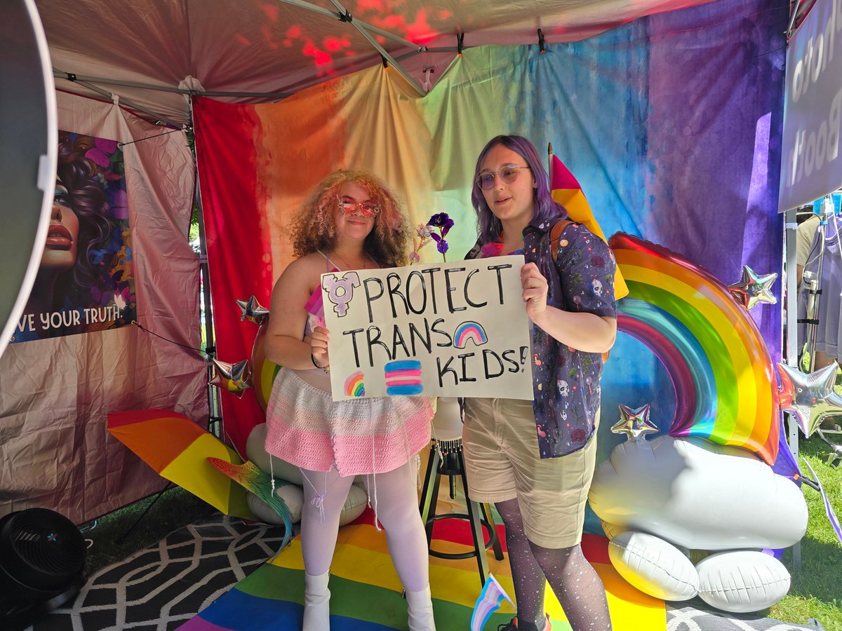 AutonomyProjct's tweet image. Our Pride photo booth has been off the hook! You can watch our live feed here! 🌈

buff.ly/4c14pLY

(Fyi: all participants opt-in with these images, which is entirely optional. We just believe in consent!)

#autonomyproject