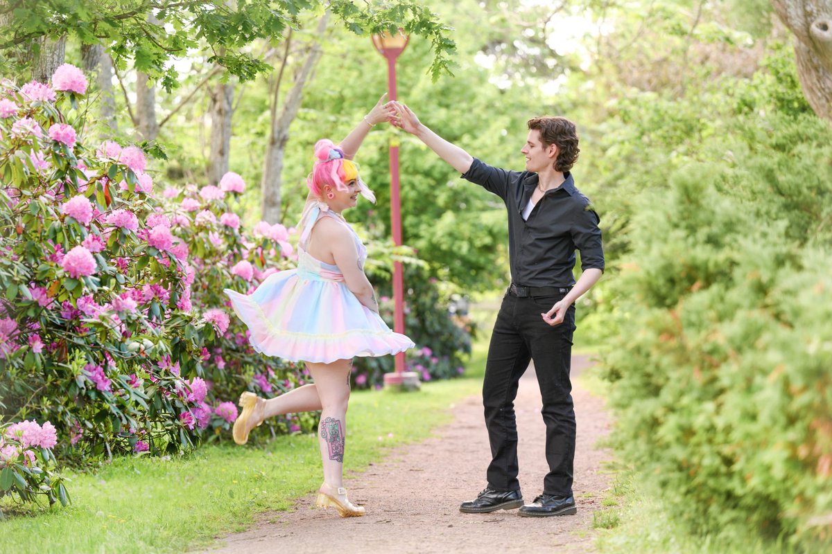 pixieeelocks's tweet photo. This pic 😭💕🌈🌸✨ https://t.co/RfE7a1QDrQ