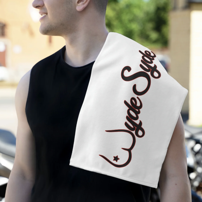 Our #wydesyde towels can be used for multiple things 😉 It's always useful to keep one on you, you never<a href="/tag/wydesyde"class="tags">#wydesyde</a>