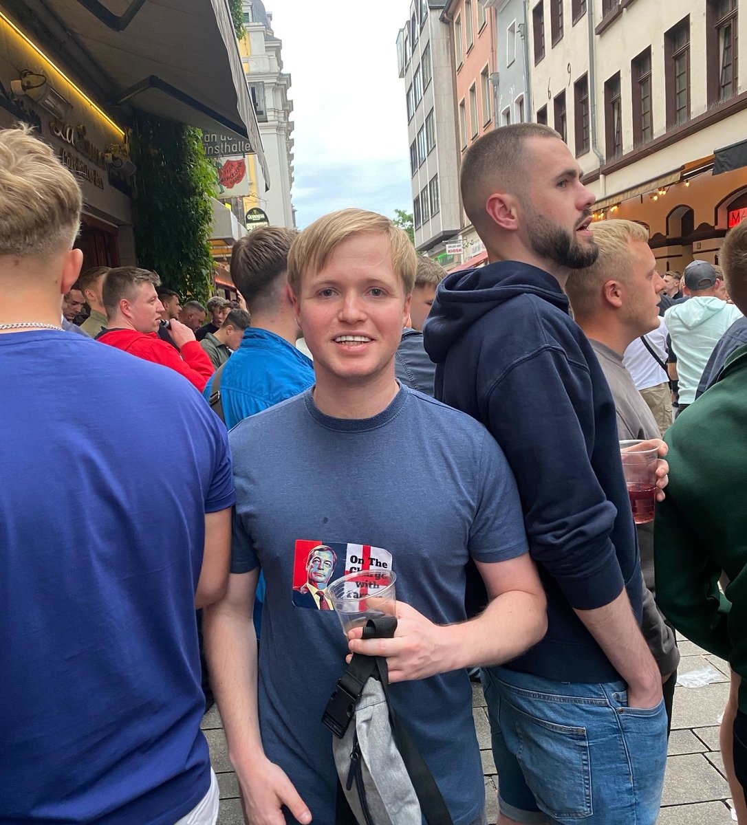 Pu55yman_Dan's tweet image. We're on the charge with Nige Farage