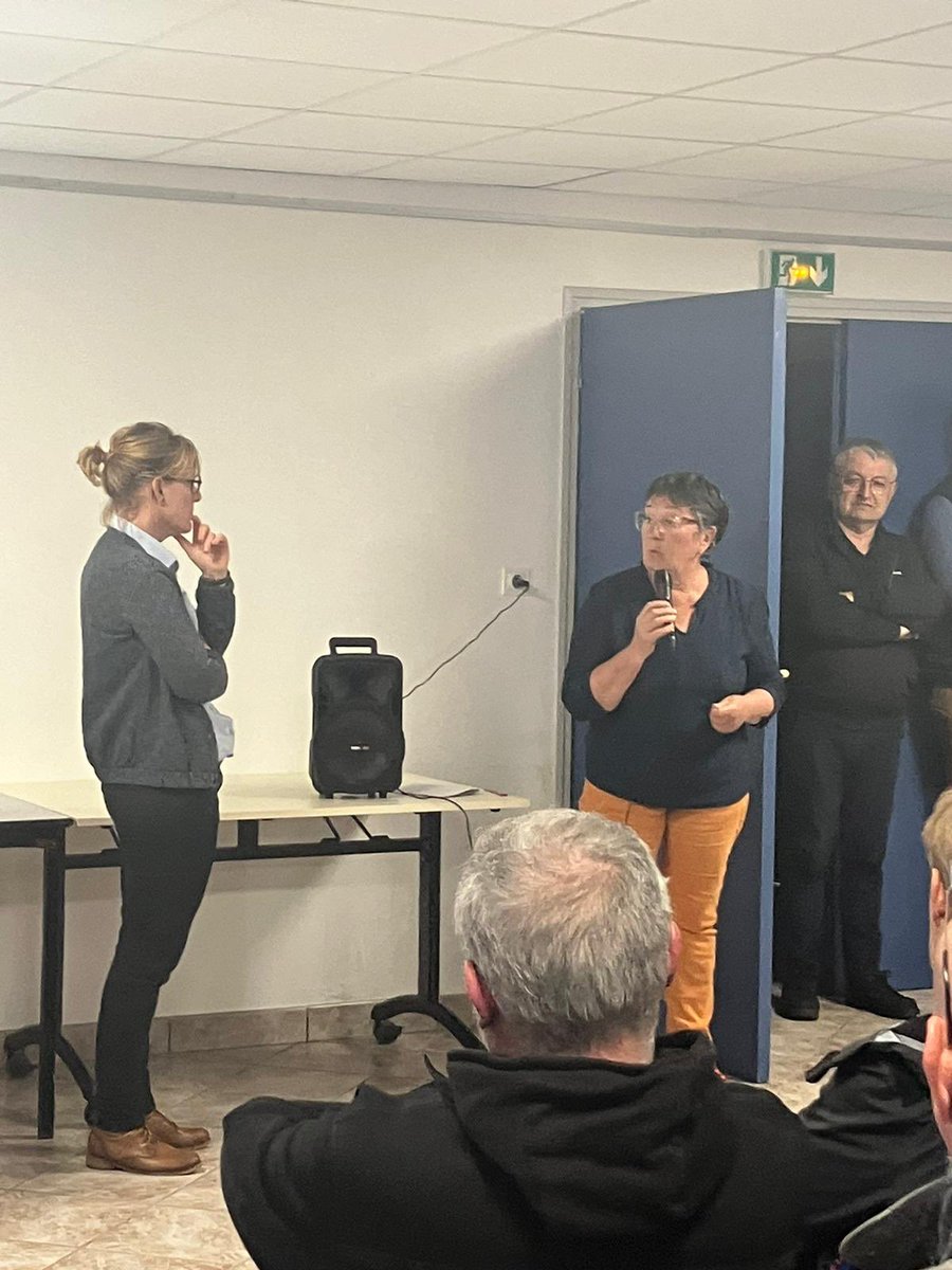 gladys grelaud (@gladysgrelaud) on Twitter photo Plus de 150 personnes présentes à Landerneau à la première réunion publique avec <a href="/PERONLaurent/">Laurent PERON</a> !
Beaucoup de motivation pour cette campagne !
C’est parti pour la campagne du #NouveauFrontPopulaire dans la 5e circonscription du Finistère ! Plus de 150 personnes présentes à Landerneau à la première réunion publique avec <a href="/PERONLaurent/">Laurent PERON</a> !
Beaucoup de motivation pour cette campagne !
C’est parti pour la campagne du #NouveauFrontPopulaire dans la 5e circonscription du Finistère !