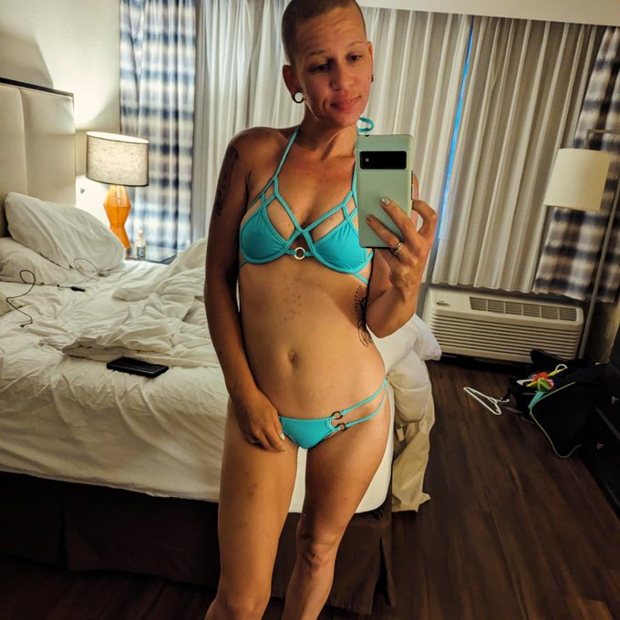 Did something naughty on vacation. Wanna see? DM me for details  #sexy #thickthighs #bikinibody #sellingcontent<a href="/tag/sexy"class="tags"><span>#sexy</span></a><a href="/tag/bikinibody"class="tags"><span>#bikinibody</span></a><a href="/tag/alternativemodel"class="tags"><span>#alternativemodel</span></a><a href="/tag/thickthighs"class="tags"><span>#thickthighs</span></a>