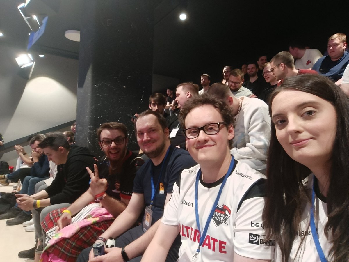 frolleinli's tweet image. Die obligatorischen Selfies zum Event ❤️
#dachcsmasters