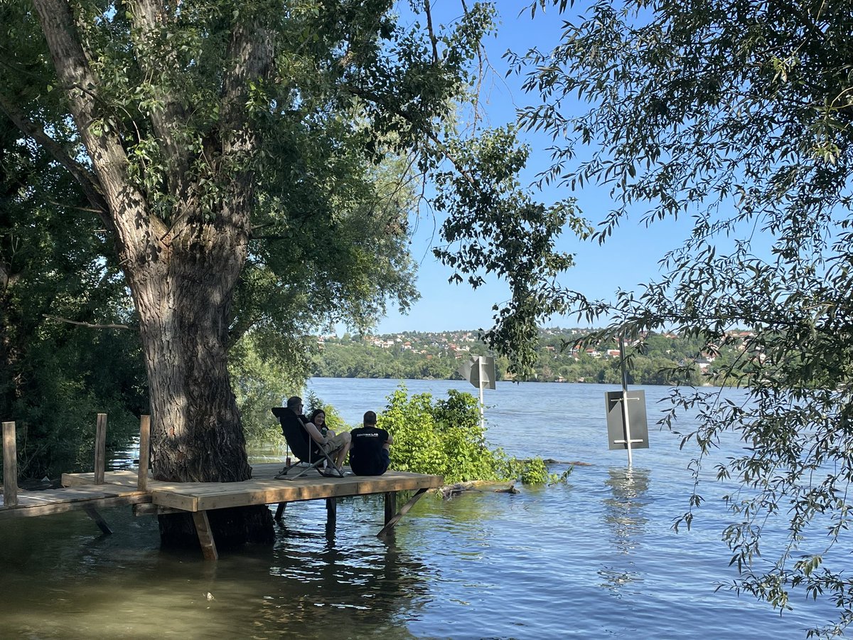 Zentrix Serbia branch teambuilding in Novi Sad was amazing! 

We are welcoming new members and preparing for new challenges. Next week we have new #blockchain , #socialnetworks and #logistics projects kicking. But before that, let’s fuel up!

#zenculture #zentrix #teambuilding