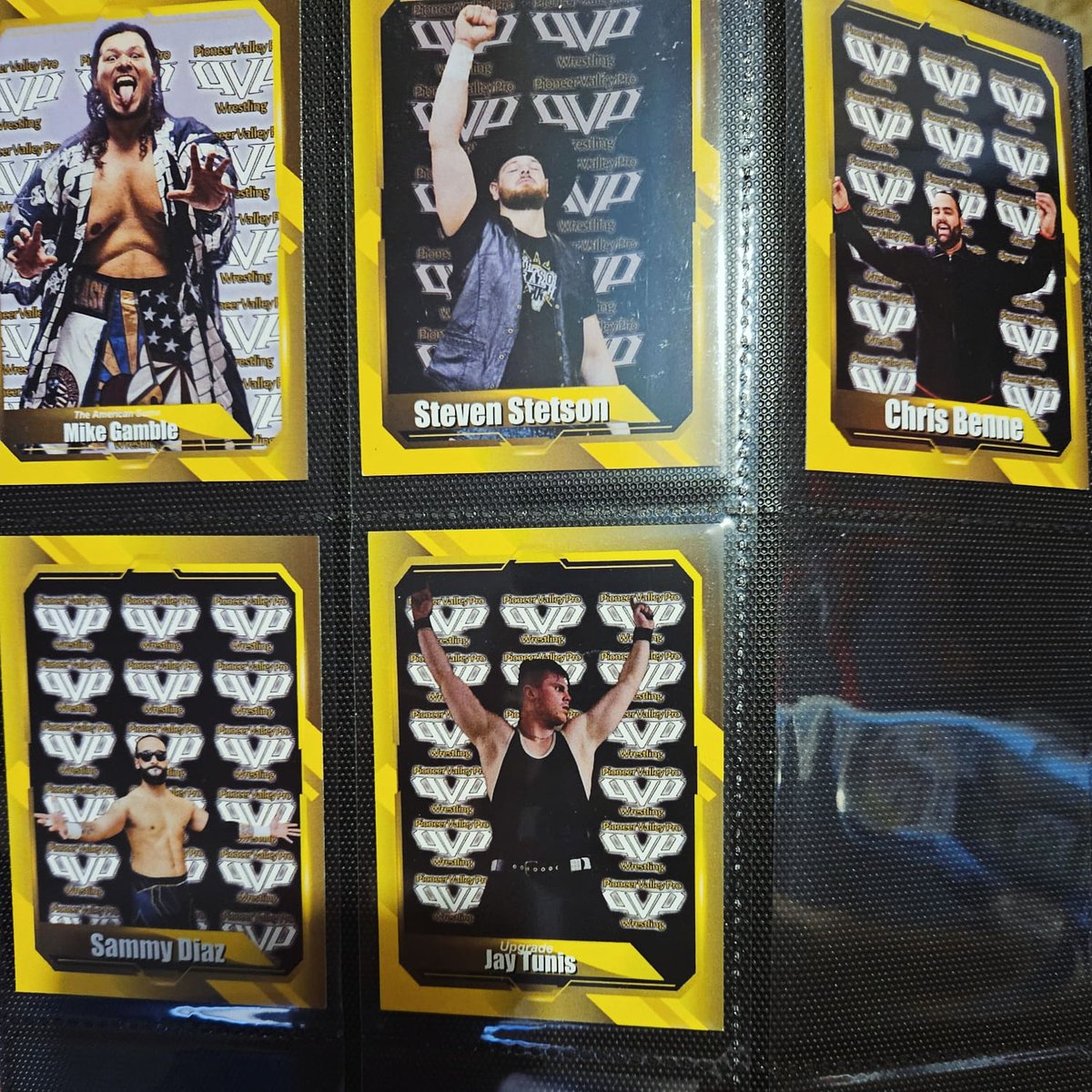 LuisSemidey2392's tweet image. Tomorrow at "Father's Day Classic 3" you can get your hands on the next wave of @PVPwrestling cards which features amazing talents such as @Chris_Benne_NYC @Steven_Stetson_ @SammyDiazJr 
The rising PVP star @Upgrade_Jay 
And former 2x PVP Tag Team Champ @RealMikeGamble
