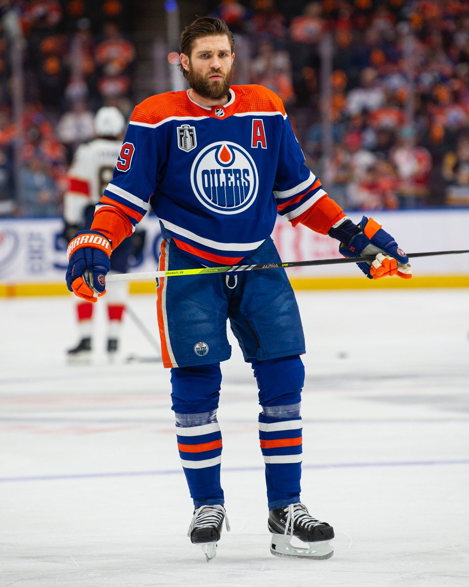 EdmontonOilers's tweet photo. Let's go boys 👊 https://t.co/dXSVA4A5hq