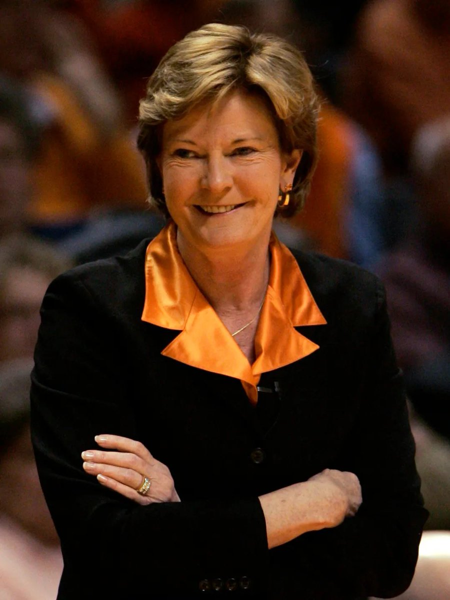 TPuszczewicz's tweet photo. Happy 72nd birthday to #PatSummit. One of the greatest coaches in women's #CollegeBasketball history. https://t.co/05cLbp95Gi