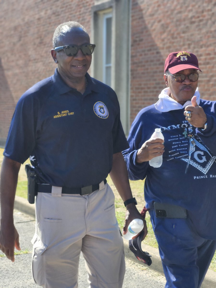 MEM_PoliceDept's tweet photo. MPD participated in the Crime Commission's walk Against Gun Violence this sunny Saturday morning in the historical Orange Mound community. 

#WalkAgainstGunViolence #MPD #MemphisPoliceDept #MemphisFinest #BestinBlue #CommunityEngagement #OrangeMound #CrimeCommission
# #MPDCares https://t.co/iun7HWCDD6