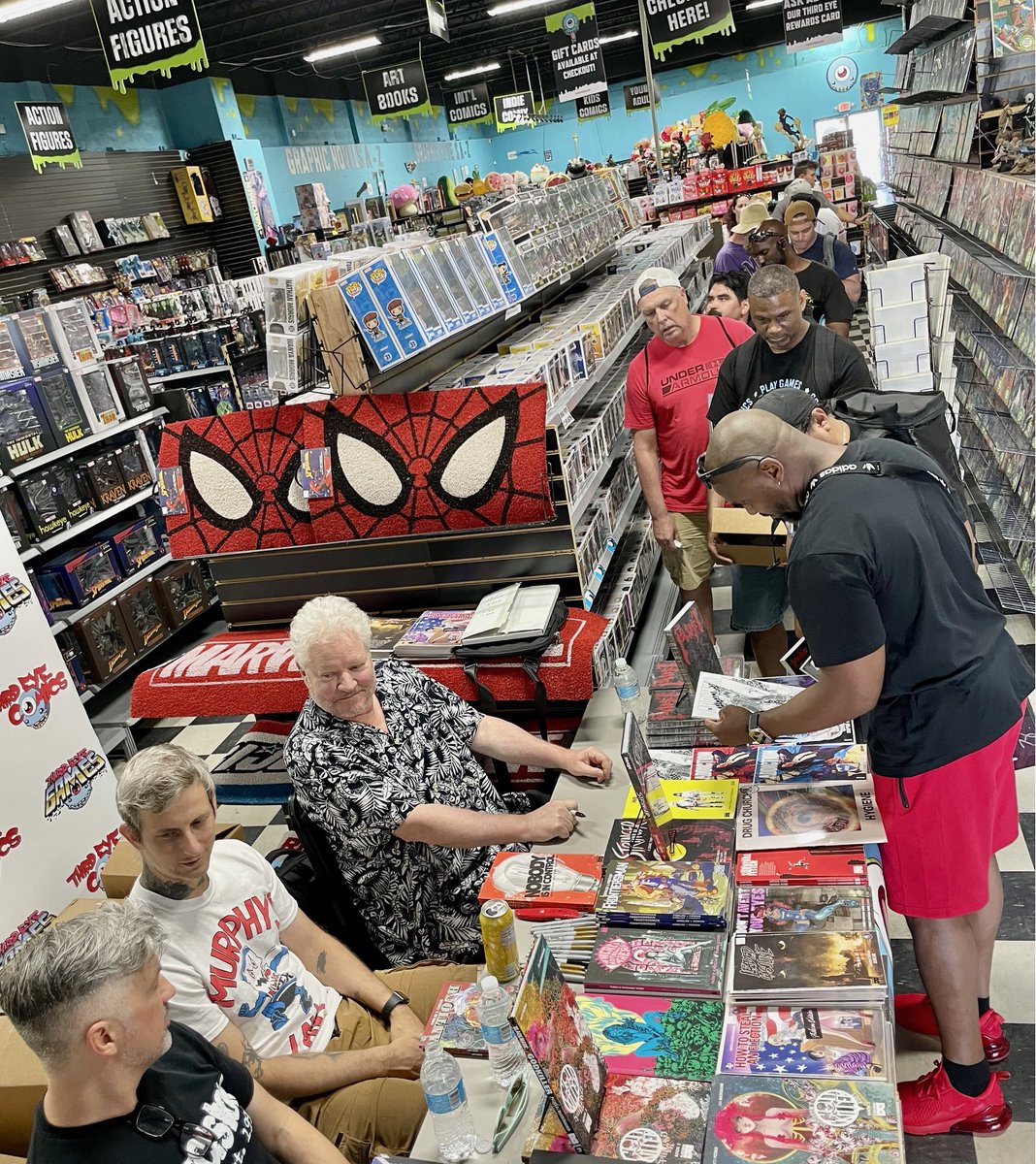Huge thx to everyone who came out for our 1st ever COMIX PUNX signing w/ superstars <a href="/pizzolo/">pizzolo</a>, @patrickkindlon &amp; DAVID QUINN!!! Missed it? U can order signed copies for THIRD EYE PICK-UP🛒 or THIRD EYE SHIPS📬 👉buythirdeyeordie.com/comixpunxsigned