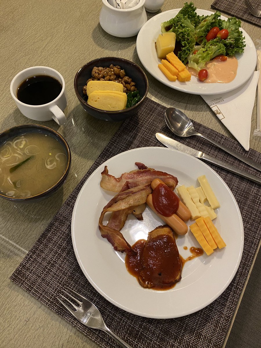 ananvanvan's tweet photo. เตรียมกลับร้อยเอ็ดใด้ https://t.co/HZORjx7VUC