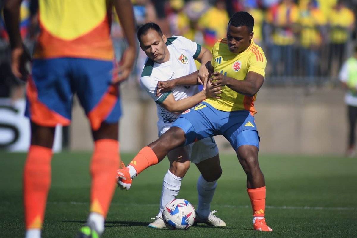 SystemFoot's tweet photo. [#Amical🌐] La #Colombie 🇨🇴 l’emporte 3-0 contre le #Venezuela 🇻🇪 !

⚽️ #Arias 5’
⚽️ #Córdoba 25’
⚽️ #Díaz 41’
🟥 #Muñoz 68’

🟥 #Menacho 68’

#COLVEN https://t.co/aqRqQqaPsb