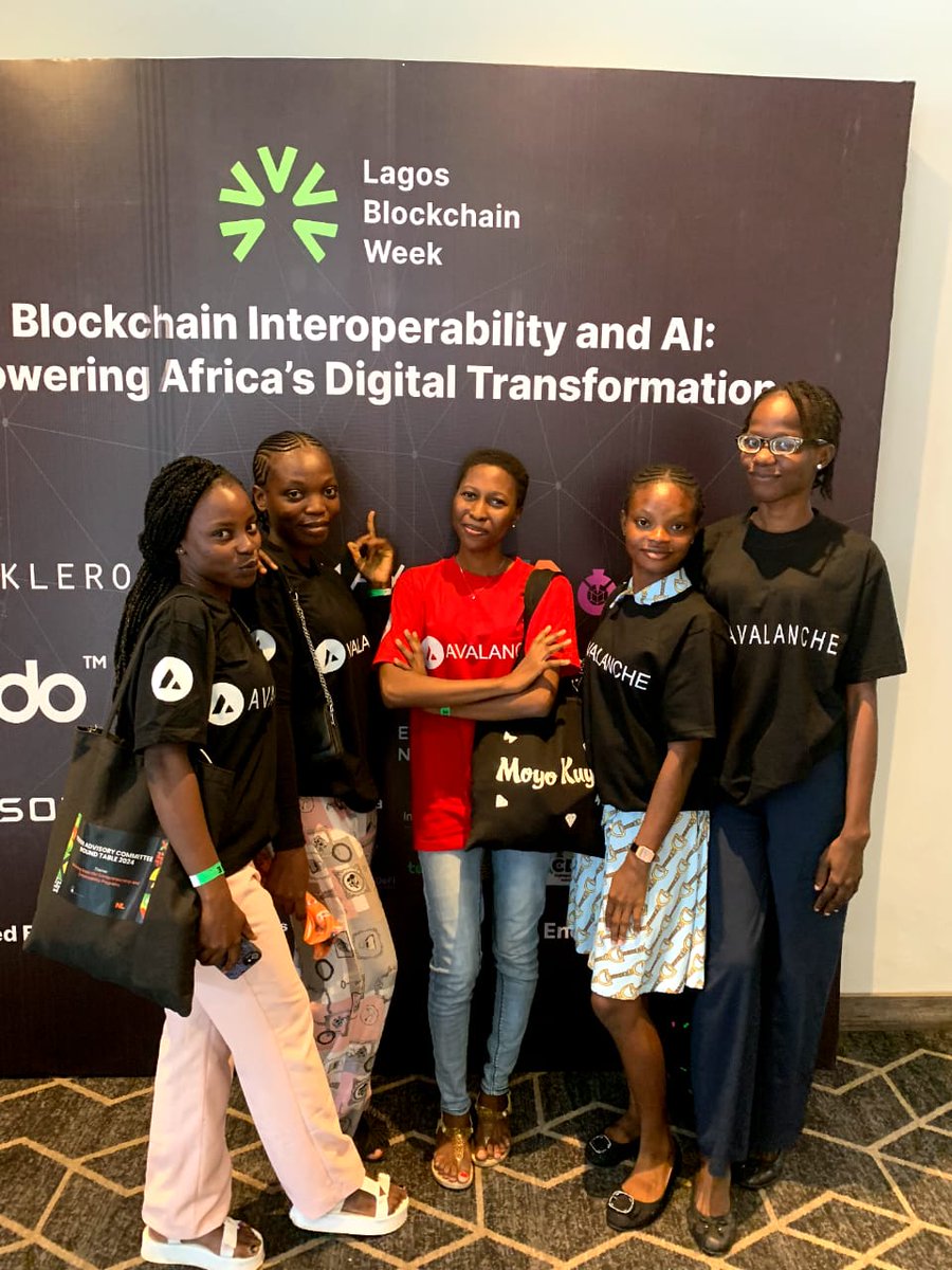 BlockchainLASU's tweet image. 🥳We&apos;re excited to have attended #LagosBlockchainWeek, made possible by @Avalanche and @AvaxDAO&apos;s generous logistics sponsorship! 🙏. Our team had a blast learning, networking, and exploring the future of blockchain! 💡