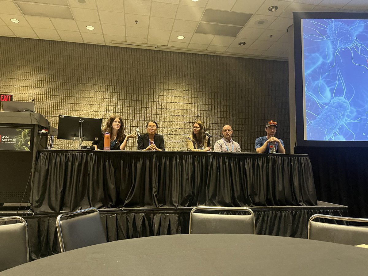 Aeriel_Belk's tweet image. Had a fantastic time with the session I convened on the built environment in food processing environments this afternoon. Thanks to my wonderful speakers @kovac_lab, Peipei Zhang, Daniel Negrón, and Andy Page!
@ASMicrobiology #ASMicrobe @BSingletons