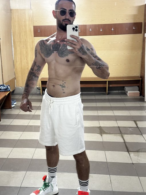 Hello guys now im , online in only fans i have a good video with bitch https://t.co/nSvXI7F5F1 @OnlyFans<a href="/tag/master"class="tags"><span>#master</span></a><a href="/tag/onlyfans"class="tags"><span>#onlyfans</span></a>