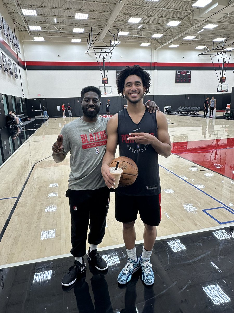 Pooh JETer tweet media