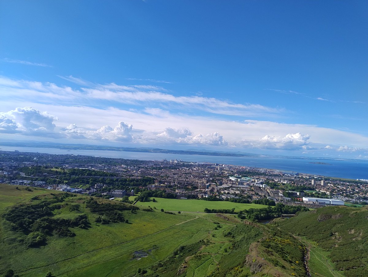 roxana_pollack's tweet photo. Presented at the EPC this week and got to see a sunny Edinburgh! #EPC2024 https://t.co/ZLCpRGJM2Z