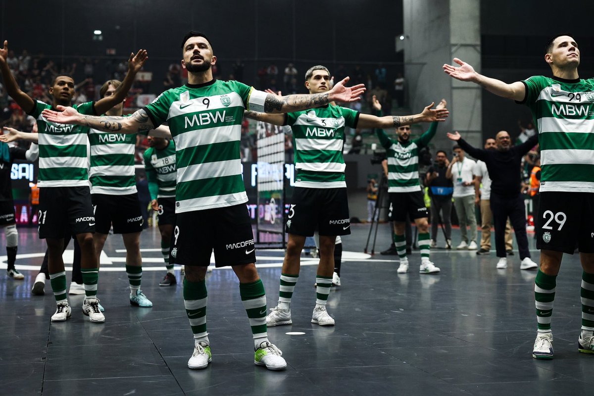 Sporting é o primeiro tetracampeão da história do futsal português 🏆🏆🏆🏆