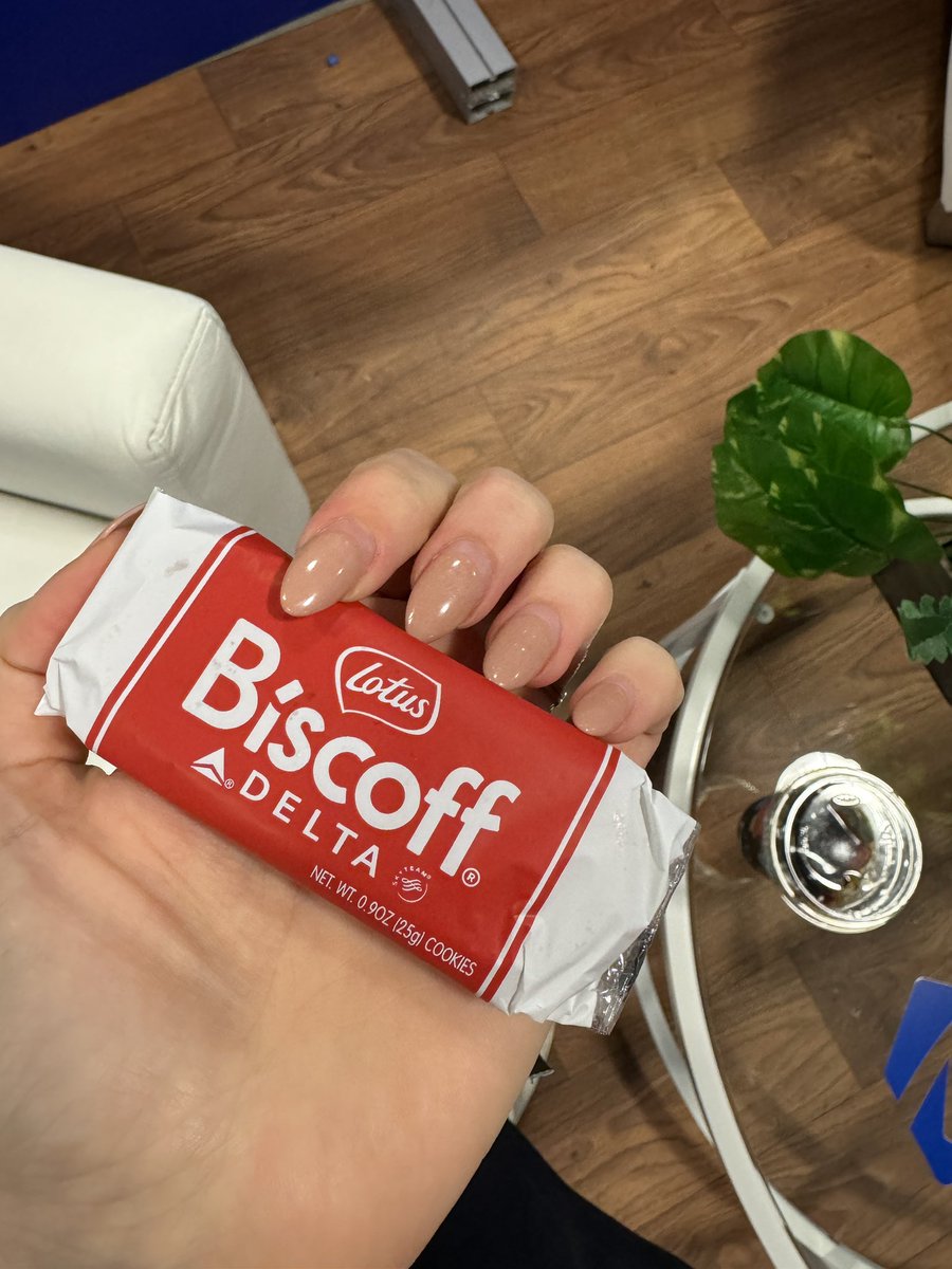 Kelly Vaughn tweet media