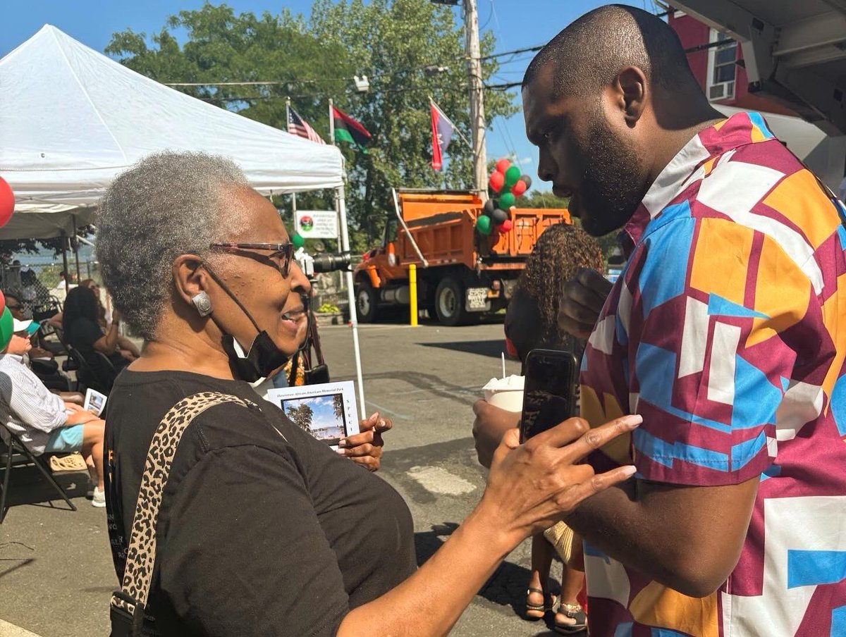 MondaireJones's tweet photo. In Congress, I was proud to vote to make #Juneteenth a federal holiday. Thank you to the Haverstraw African American Connection for putting together such a meaningful Juneteenth celebration! It was an honor to join you today and see so many folks come out. https://t.co/y2RBrHnNKr